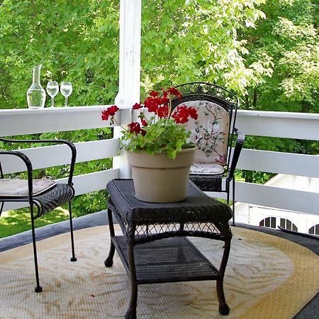 Glass Magnolia Bed & Breakfast Interlaken ภายนอก รูปภาพ